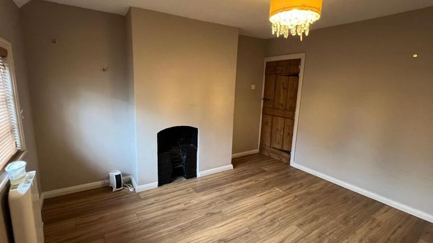 2 bedroom cottage to rent - Photo 1