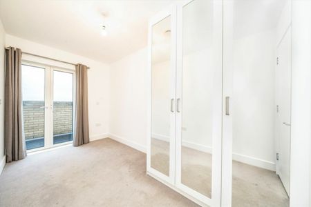 Frazer Nash Close, TW7, London - Photo 3