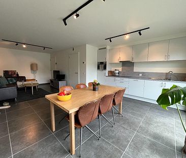 Modern en lichtrijk appartement met 2 slaapkamer en ruim terras - Foto 3