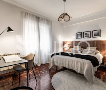 1 bedroom luxury Apartment for rent in Madrid, Spain - Photo 2