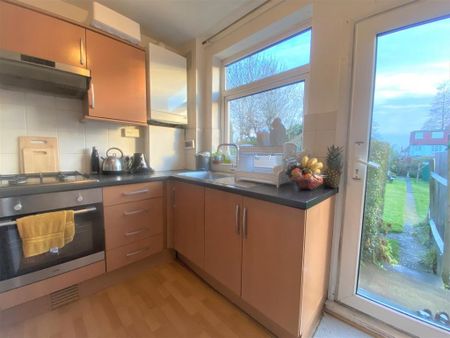 2 bedroom flat to rent - Photo 5