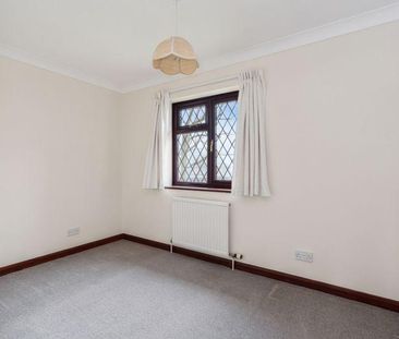 5 bedroom detached house to rent - Photo 5