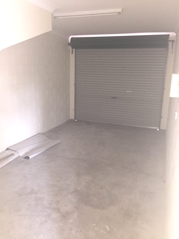 Low-Maintenance Living in a Quiet, Convenient Location! - Photo 2