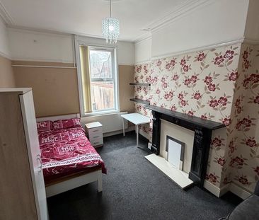 Room in a Shared House, Murdock Road, B21 - Photo 2