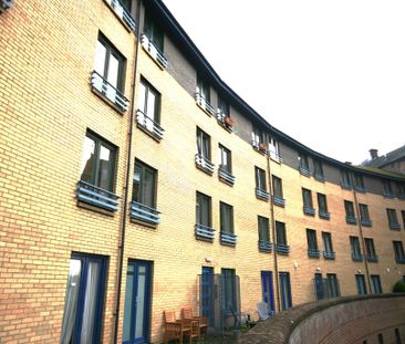 Turnbull Street, 2 Bed Unfurnished Apartment With Parking, Glasgow Green- Available 25/09/2024 - Photo 1