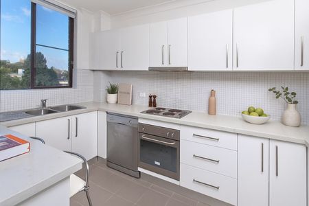 22/11-15 Ben Boyd Road, Neutral Bay NSW 2089 - Apartment For Rent | Domain - Photo 3