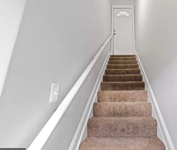 2939 Yorkway #TOP FLOOR - Photo 1