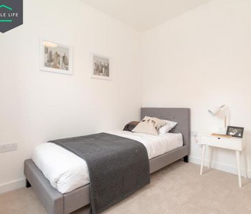 4 bedroom terraced house to rent - Photo 1