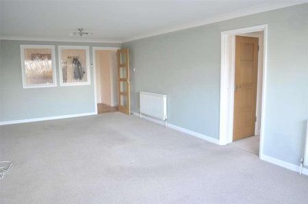 Shirley Heights, Shirley Road, Wallington, Surrey, SM6 - Photo 2