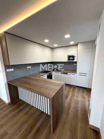 Pronájem bytu 3+1 62 m² - Photo 2