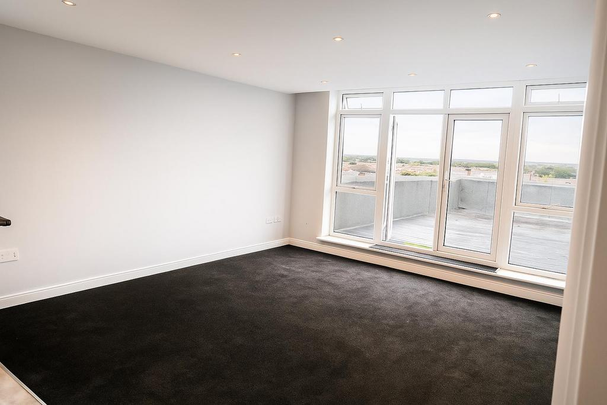 2 bedroom penthouse to rent - Photo 1