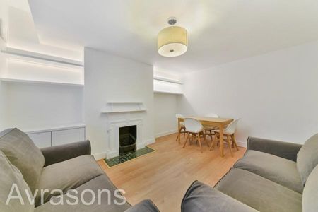 3 bedroom flat to rent - Photo 2