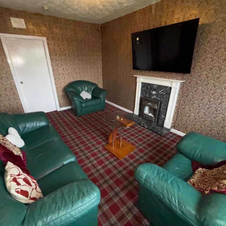 2 bedroom flat to rent - Photo 1