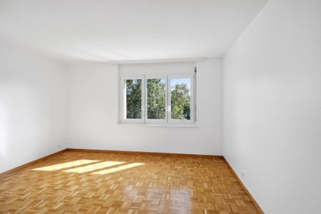 APPARTEMENT À LOUER DANS QUARTIER TRÈS ENSOLEILLÉ ET FAMILIAL - Photo 3