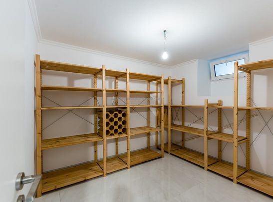 Lisboa, Lisbon - Photo 1