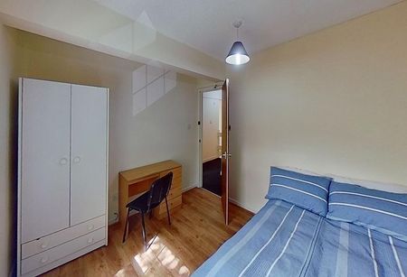 6 bedroom townhouse to rent - Photo 3