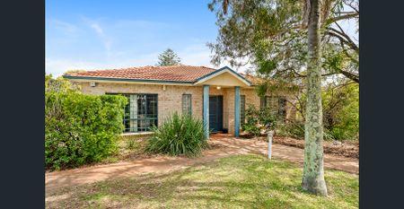 Modern Three Bedroom Villa in Prime Bexley Location - Photo 4