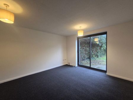 2 bedroom semi-detached house to rent - Photo 2