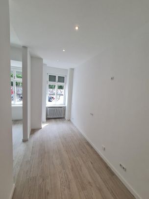 <h1 class="md:text-xl md:leading-6 mt-4 md:mt-10 lg:mb-6 mb-3 text-primary-500 font-semibold text-base leading-5"> Wohnung in Berlin (Charlottenburg) </h1> - Photo 1