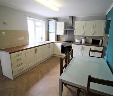 Room For Rent Blossom Square, Portsmouth - Photo 1