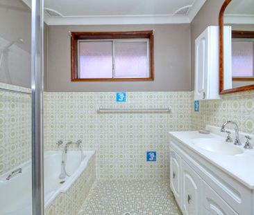 Three Bedroom Family Home - Photo 6