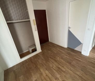 Appartement 4 pièces de 88 m² à Montargis (45200) - Photo 2