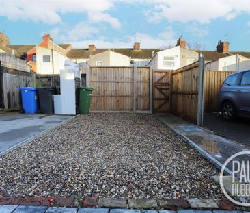 3 bedroom terraced house to rent - Photo 1