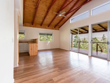 Lovely 2 bedroom cottage amongst the trees - Photo 2