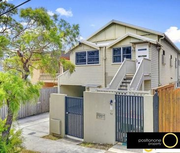 Extra Large Air Conditioned Bedroom | Rent includes Electricity, Wi... - Photo 3