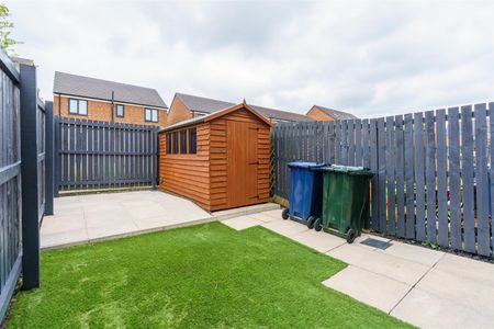3 bed end of terrace house to rent in Roseden Way, Newcastle Upon Tyne, NE13 - Photo 2