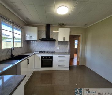 76 Boyd Street, Dandenong - Photo 3