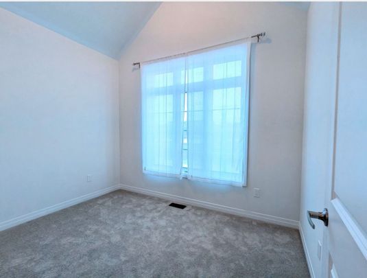 For Lease - 1061 Pisces Trail, Pickering, Ontario - Photo 1