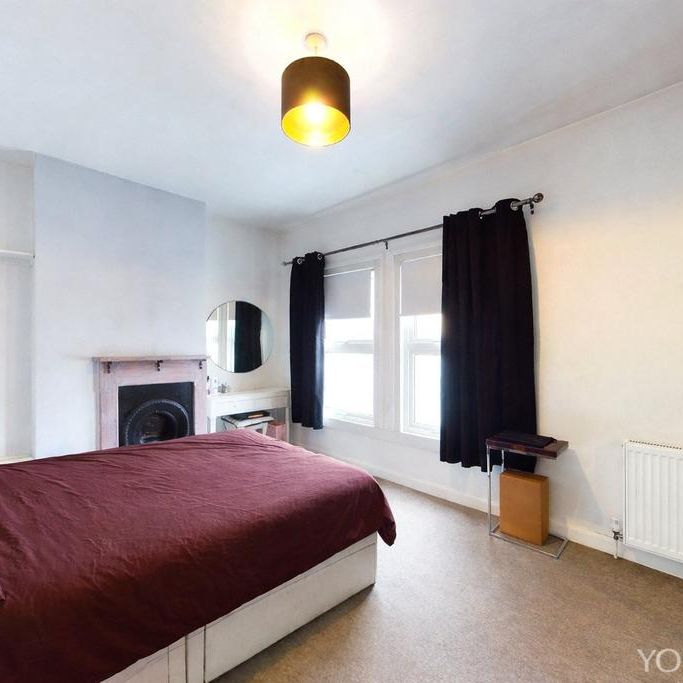 1 bedroom in a house share to rent - Photo 1