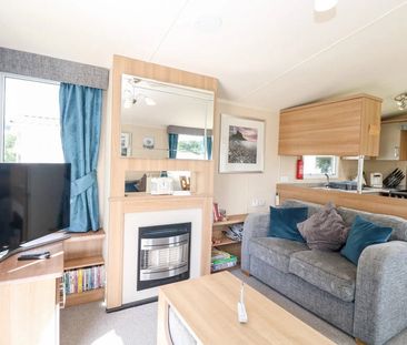 Beccles Road - Photo 4