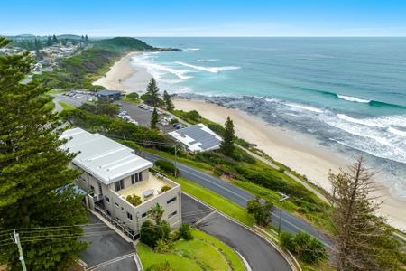 Oceanside living at its finest! - Photo 2