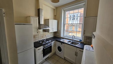 2 bedroom flat to rent - Photo 3