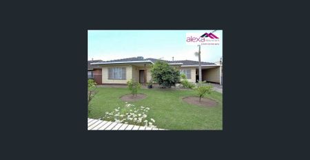 Charming 3-Bedroom Home on a Large Leafy Block - Photo 4