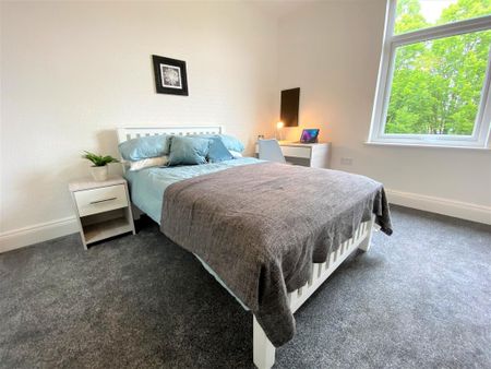 4 bedroom terraced house to rent - Photo 2