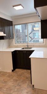 À VOIR 3 1/2 rénové appartement près métro Concorde - Photo 3