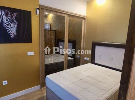Piso en alquiler en Centro - Photo 2