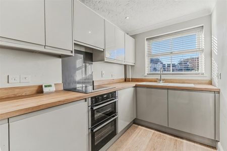 2 BED Semi-detached house To rent - Photo 2