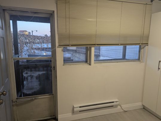 For Lease - 2218 Dundas Street Unit# 2B, Toronto, Ontario - Photo 1