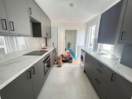 Charnwood Road, London, SE25 6 - Photo 5