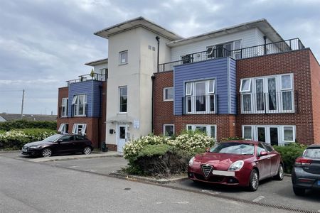 Alexander Square, Eastleigh - Photo 5