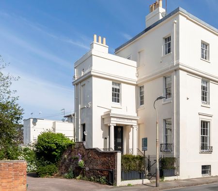 Park Place, Cheltenham GL50 2QS - Photo 4