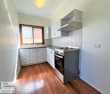 Live Comfortably in Barrack Heights: Charming House for Rent at 41 ... - Photo 3