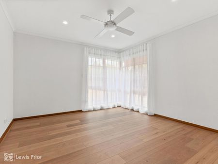 Neat & Convenient Coastal Living! - Photo 3