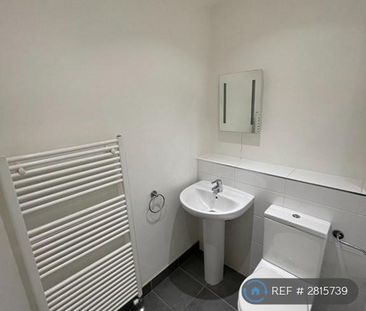 1 bedroom flat to rent - Photo 6