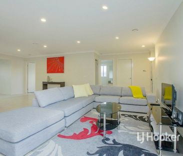 1 Lorne Way, Point Cook VIC, Belconnen - Photo 1