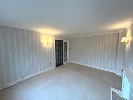 4 bedroom detached house to rent - Photo 2